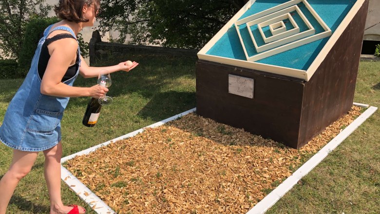 XXL Weinhauer Golf - Sleeping barrel in Gumpoldskirchen/Thallern, © Schlaffass Gumpoldskirchen XXL Weinhauer Golf - Sleeping barrel in Gumpoldskirchen/Thallern, © Schlaffass Gumpoldskirchen