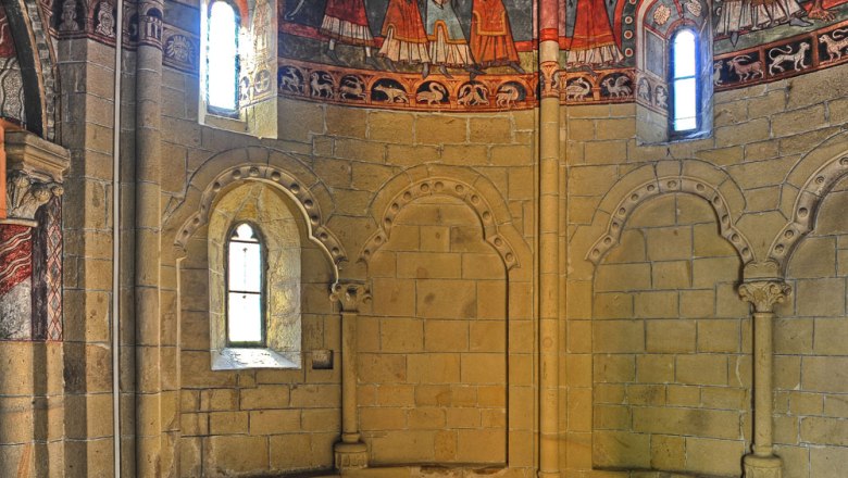 Karner Tulln, interior view, © Hannes Eder Interior of the charnel house on the first floor with frescoes on the walls