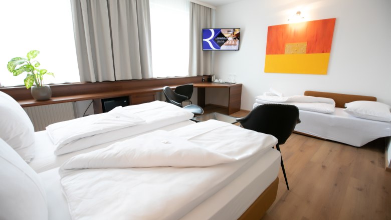 3-bed room hotel, © Doris Reinisch GmbH 3-bed room hotel, © Doris Reinisch GmbH