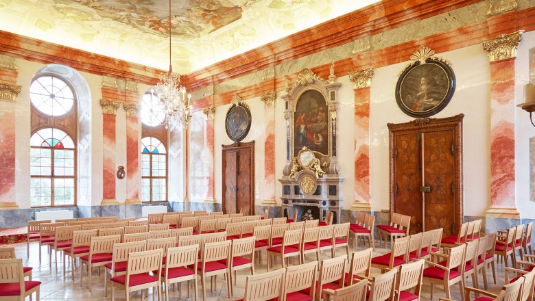 Geras Abbey, © Waldviertel Tourismus, lichtstark.com Interior view of a magnificent baroque hall with stucco ceiling and chandelier in Geras Abbey.