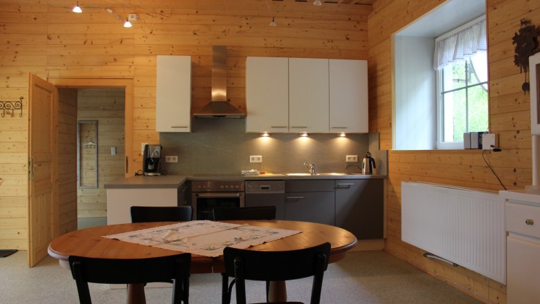 View of the kitchen, Försterstube vacation apartment, © Marianne Schmid View of the kitchen, Försterstube vacation apartment, © Marianne Schmid