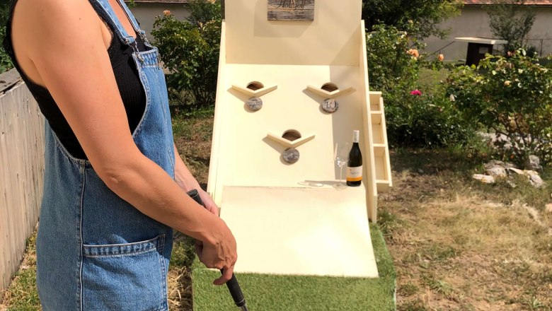 XXL Weinhauer Golf - Sleeping barrel in Gumpoldskirchen/Thallern, © Schlaffass Gumpoldskirchen XXL Weinhauer Golf - Sleeping barrel in Gumpoldskirchen/Thallern, © Schlaffass Gumpoldskirchen