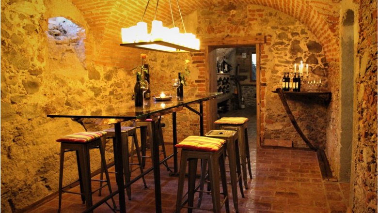 Wine cellar in the castle inn, © Schlosswirtshaus Wine cellar in the castle inn, © Schlosswirtshaus