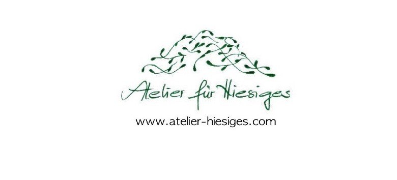 Studio for the local, © Maria Ströbl Logo of the Atelier für Hiesiges with green leaves and lettering.