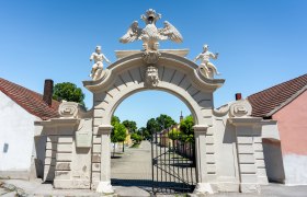 Eagle Gate, © Marktgemeinde Lichtenwörth Philip Steyrer Eagle Gate, © Marktgemeinde Lichtenwörth Philip Steyrer