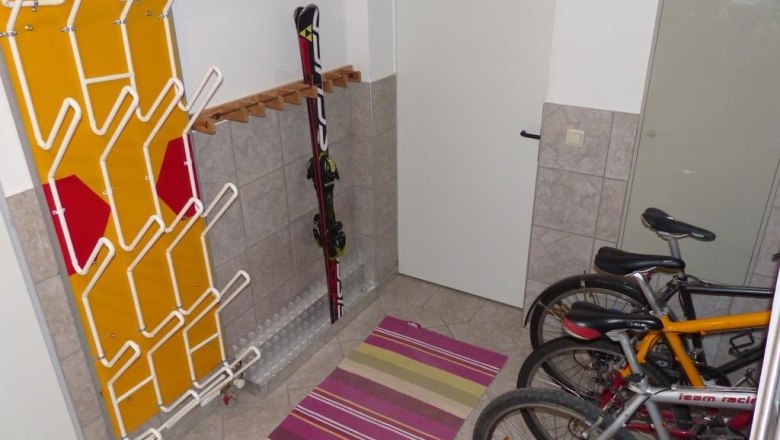 Bicycle and ski cellar, © Fritz Hayder Bicycle and ski cellar, © Fritz Hayder