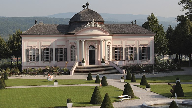 Melk Abbey Park, © Pater Martin Rotheneder Baroque pavilion in Melk Abbey Park with well-tended garden and symmetrical paths.