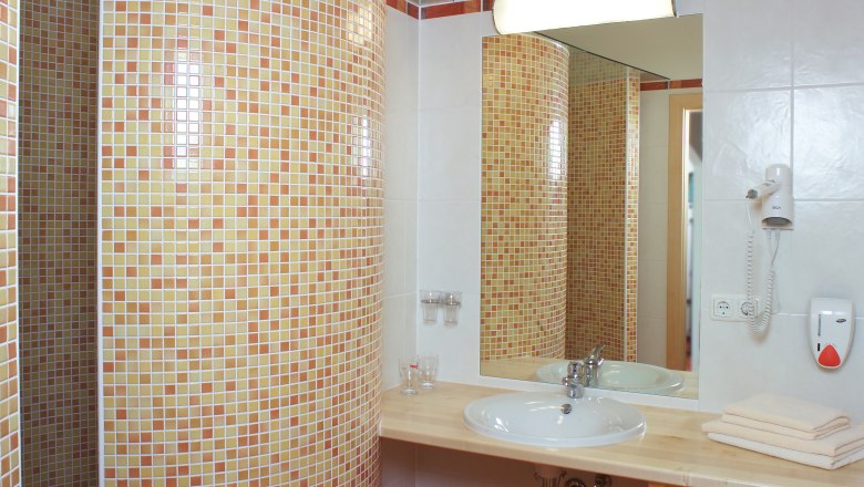 Four-bed room, © Restaurant-Hotel Wallner Four-bed room, © Restaurant-Hotel Wallner