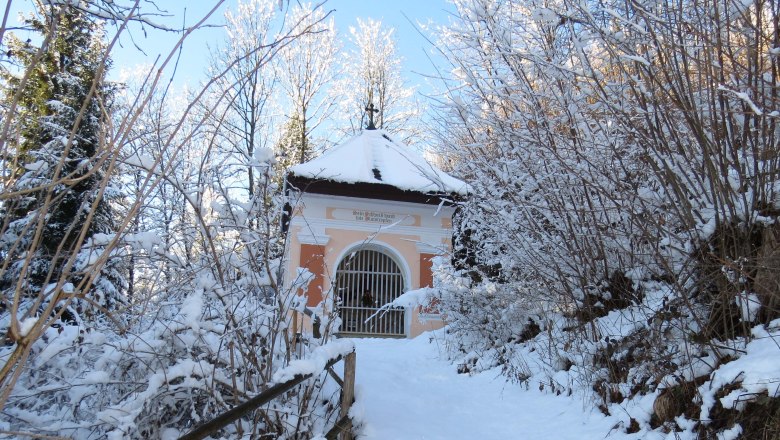 At the Calvary in Kirchberg am Wechsel, © Marktgemeinde Kirchberg, Wolfgang Riegler Snow-covered chapel on the Kalvarienberg in Kirchberg am Wechsel.