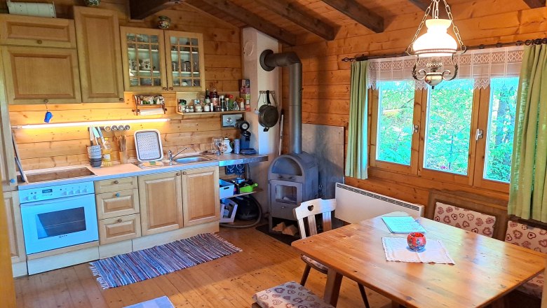 Kitchen-living room in the hut Kasser, © Familie Kasser Kitchen-living room in the hut Kasser, © Familie Kasser