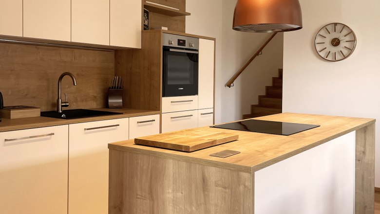 Kitchen with cooking island, © Kay Haderer Kitchen with cooking island, © Kay Haderer