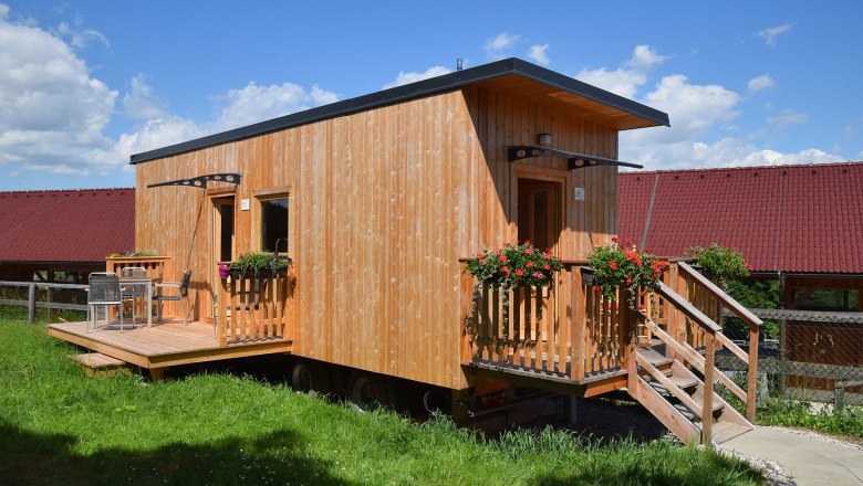 Cozy caravan at the Esperanza farm, © Mag.a Martina Kotzina, Esperanza- Zentrum für tierunterstützte Pädagogik Cozy caravan at the Esperanza farm, © Mag.a Martina Kotzina, Esperanza- Zentrum für tierunterstützte Pädagogik