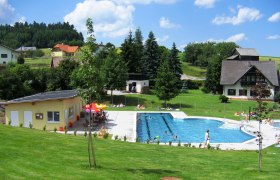 Outdoor pool Els 02, © Ingrid Kleber Outdoor pool Els 02, © Ingrid Kleber