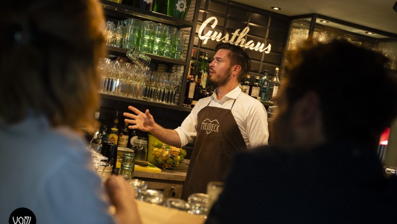 At the bar, © voitl photography At the bar, © voitl photography