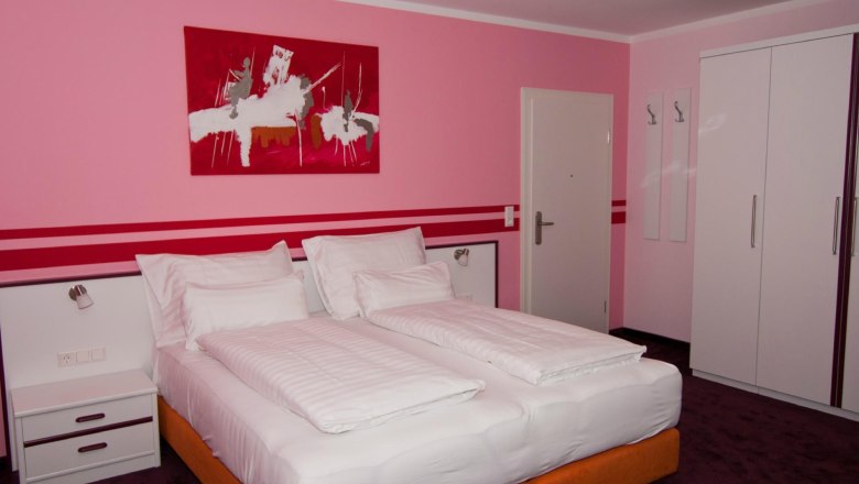 Sample room with balcony, © Hotel Residenz Hössinger Sample room with balcony, © Hotel Residenz Hössinger