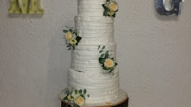 Wedding cake, © Hochzeitstorte, © Bäckerei-Konditorei Pilz, Katrin Pilz Wedding cake, © Hochzeitstorte, © Bäckerei-Konditorei Pilz, Katrin Pilz