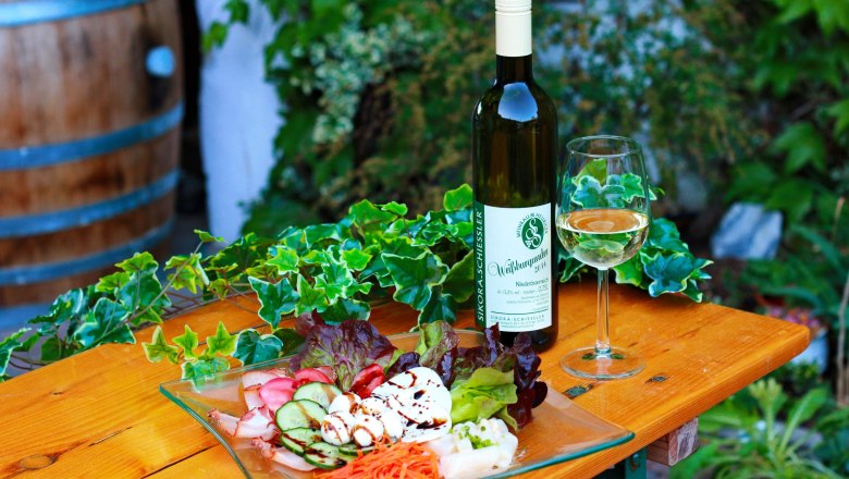 Heurigen snack, © Anita Schiessler Heurigen snack, © Anita Schiessler