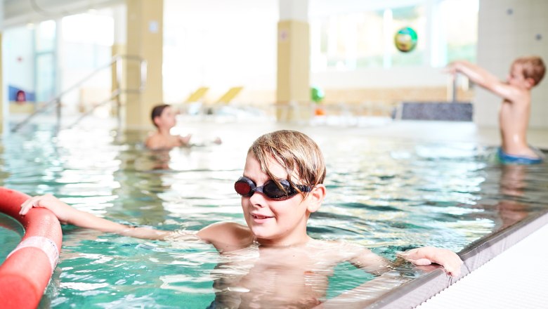 Zwentendorf indoor swimming pool © Florian Schulte, © Florian Schulte Zwentendorf indoor swimming pool © Florian Schulte, © Florian Schulte