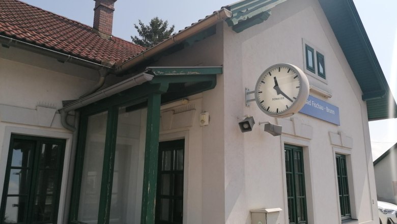 Bad Fischau-Brunn train station, © Wiener Alpen Bad Fischau-Brunn train station, © Wiener Alpen