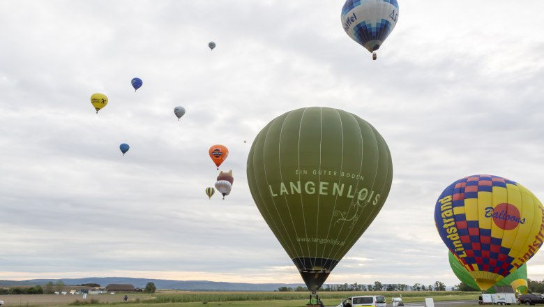 Balloon Days Krems-Langenlois 2019, © Jürgen Übl Hot air balloons in the sky at the Balloon Days Krems-Langenlois 2019.