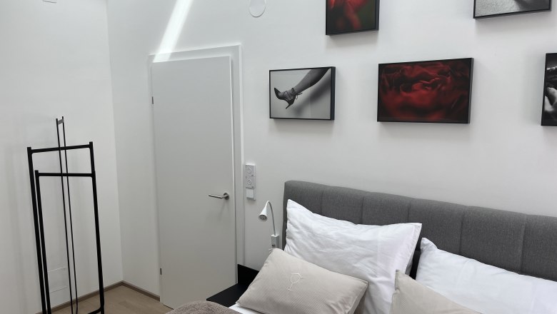 Modern interior design elements in House Five, © Prof. Arch. Dietmar Kraus Modern interior design elements in House Five, © Prof. Arch. Dietmar Kraus