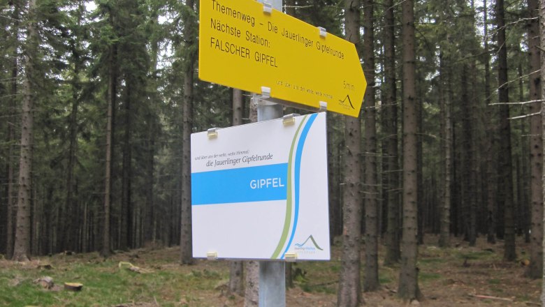 Summit on the Jauerling, © Naturpark Jauerling/Birgit Habermann Summit on the Jauerling, © Naturpark Jauerling/Birgit Habermann