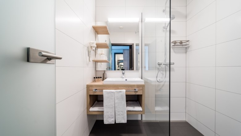 Bathroom example photo, © HFM Photography Bathroom example photo, © HFM Photography