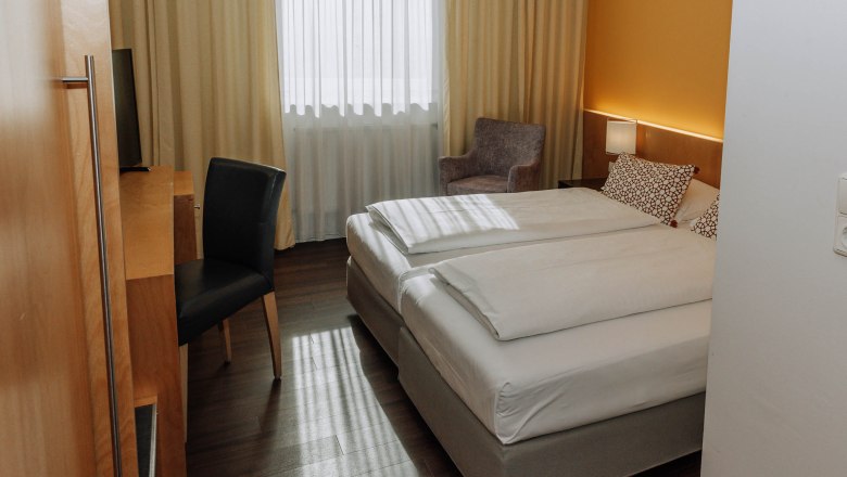 Standard HEINhotel vienna airport, © HEINhotel vienna airport Double bed in the standard HEINhotel vienna airport