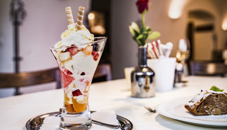 Cool ice cream creations in the town hall cellar, © Rathauskeller Melk Cool ice cream creations in the town hall cellar, © Rathauskeller Melk