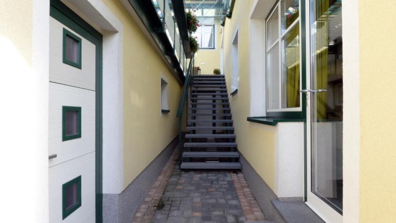 Access to app. and apartment, © Regina Petric Access to app. and apartment, © Regina Petric