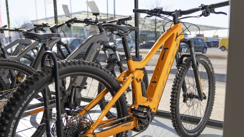 E-bike teaching, © Autohaus Lehr GmbH, Karin Judmann E-bike teaching, © Autohaus Lehr GmbH, Karin Judmann