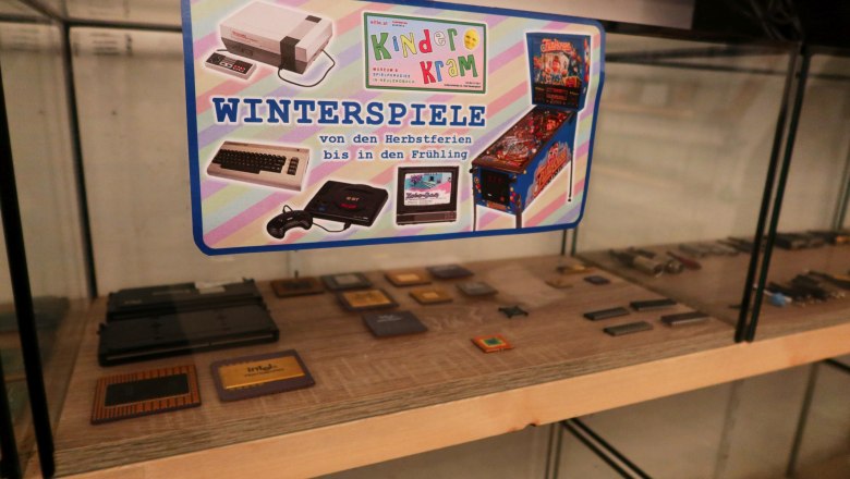 eitle-kinderkram-press-photo-2024-copyright-all-eitle-by-daniel-schmatz, © alles Eitle by Daniel Schmatz eitle-kinderkram-press-photo-2024-copyright-all-eitle-by-daniel-schmatz, © alles Eitle by Daniel Schmatz