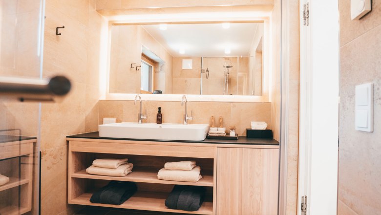 Bathroom, Apartment 2, © Waldrefugium, Adler&Wald Bathroom, Apartment 2, © Waldrefugium, Adler&Wald