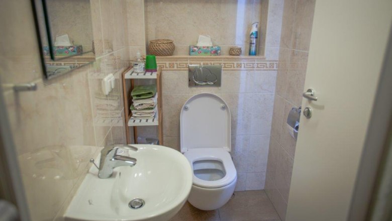 Room 1 with private bathroom, © itjproductions Room 1 with private bathroom, © itjproductions