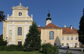 Heiligenkreuz-Gutenbrunn Castle Museum and Parish Church, © Peter Nussbaumer Heiligenkreuz-Gutenbrunn Castle Museum and Parish Church, © Peter Nussbaumer