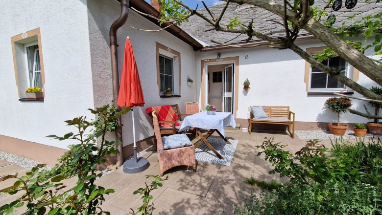 The terrace in front of the house, © U.E, The terrace in front of the house, © U.E,