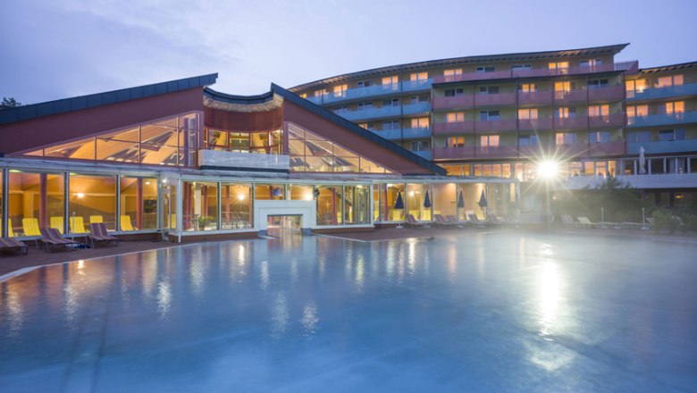 Vivea outdoor swimming pool, © VIVEA Bad Traunstein Vivea outdoor swimming pool, © VIVEA Bad Traunstein