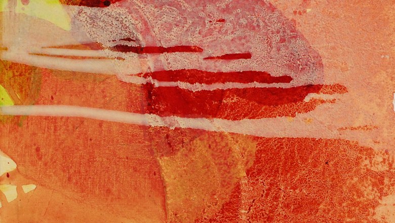 Intimate Dialogue, © Veronika Riedl-Schlauss Abstract artwork with red and orange textures.
