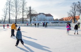 Artificial ice rink Herzogenburg, © Egon Fischer Artificial ice rink Herzogenburg, © Egon Fischer