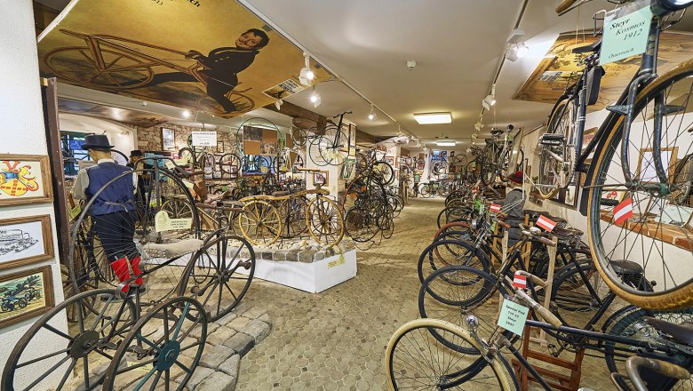 Retz Bicycle Museum, © Philipp Monihart Interior view of the Retz Bicycle Museum with historic bicycles and exhibits.