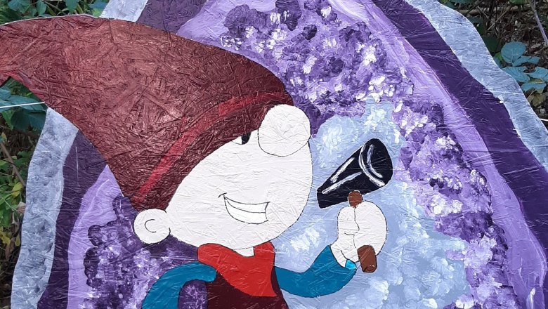 Crystal path, © Tanja Schwartz Crystal path, © Tanja Schwartz