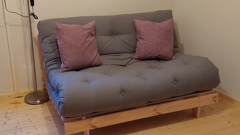 Gallery with sofa, © Desiree El Mongi Gallery with sofa, © Desiree El Mongi