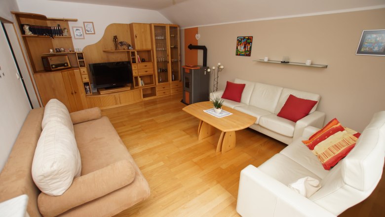 Living room in the Steiner vacation apartment, © Gertrude Steiner Living room in the Steiner vacation apartment, © Gertrude Steiner