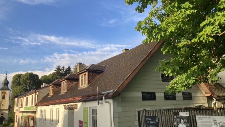 Stage tavern Juster exterior view, © Dieter Juster Stage tavern Juster exterior view, © Dieter Juster