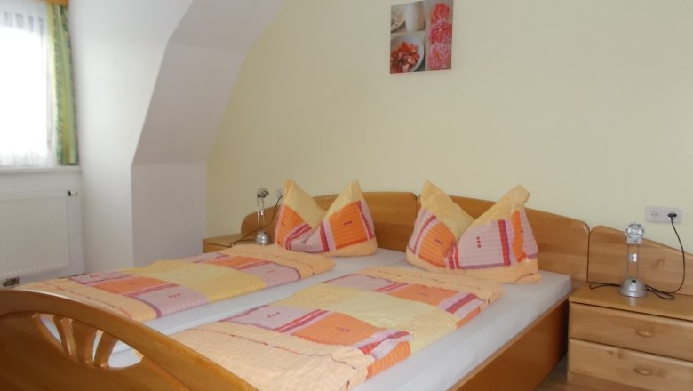 Room-apartment-view, © Biobauernhof Mayerhofer Room-apartment-view, © Biobauernhof Mayerhofer