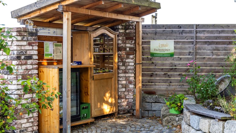 Organic beekeeping Fuchsteiner, © Theo Kust Organic beekeeping Fuchsteiner, © Theo Kust