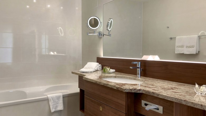 Bathroom Deluxe Room, © Schlosspark Mauerbach Bathroom Deluxe Room, © Schlosspark Mauerbach