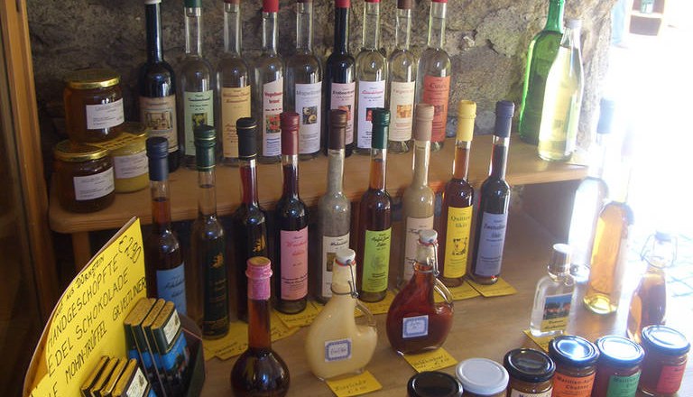 Products Elfi's homemade specialties, © Fam. Deuretzbacher Products Elfi's homemade specialties, © Fam. Deuretzbacher