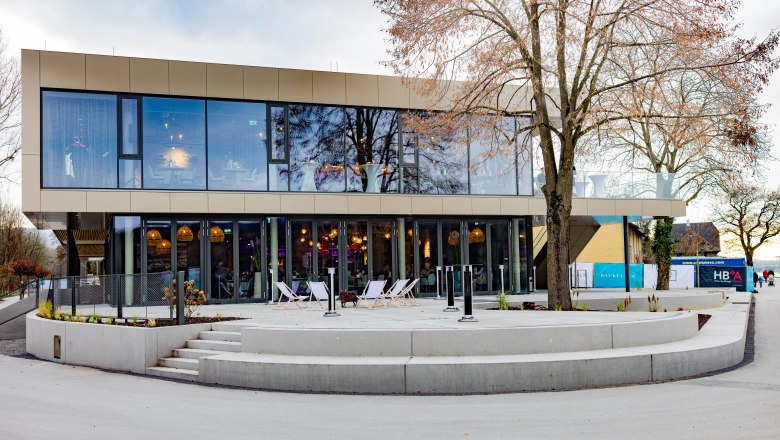 Mole Melk guest garden area, © Mole Melk Mole Melk guest garden area, © Mole Melk