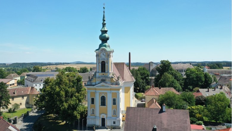 Parish church of St. Johannes d.T. Groß-Siegharts, © Stadtpfarre Groß-Siegharts Parish church of St. Johannes d.T. Groß-Siegharts, © Stadtpfarre Groß-Siegharts